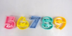 PLASTIKOWE FOREMKI wykrawacze CYFERKI od 5-9